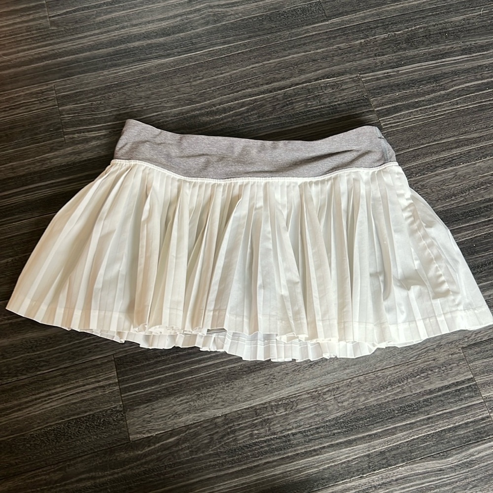 Lululemon Pleat to Street ll